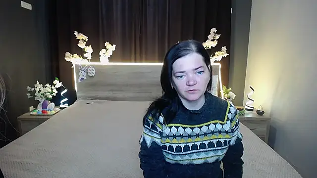 Snapshot of LauraFinn chatting on 03/28/26, 09:32 LauraFinn online show from 03/28/26, 09:32