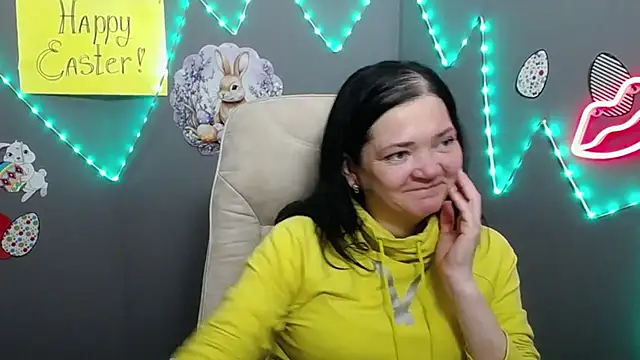 Snapshot of LauraFinn chatting on 04/02/26, 06:14 LauraFinn online show from 04/02/26, 06:14