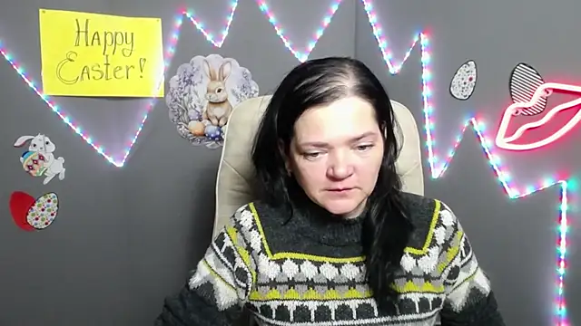 Snapshot of LauraFinn chatting on 04/01/26, 07:44 LauraFinn online show from 04/01/26, 07:44