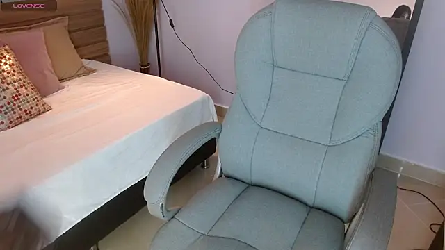 Snapshot of Brithney_rose chatting on 03/25/26, 12:48 Brithney rose online show from 03/25/26, 12:48