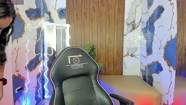 Snapshot of Alyce_tay1 chatting on 04/12/26, 11:13 Alyce tay1 online show from 04/12/26, 11:13