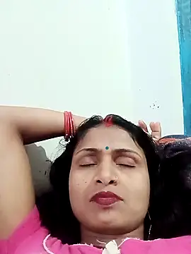 Snapshot of Leelaaji chatting on 03/25/26, 09:41 Leelaaji online show from 03/25/26, 09:41