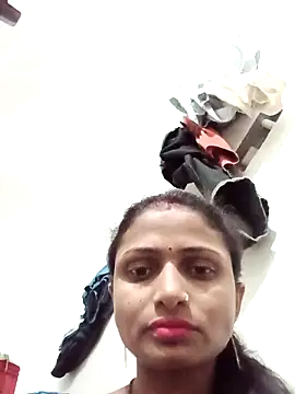 Snapshot of Leelaaji chatting on 04/08/26, 04:30 Leelaaji online show from 04/08/26, 04:30