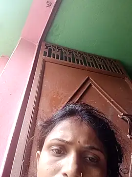 Snapshot of Leelaaji chatting on 04/06/26, 03:46 Leelaaji online show from 04/06/26, 03:46