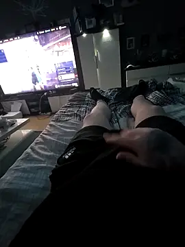 Snapshot of OssiBigCum chatting on 03/18/26, 09:37 OssiBigCum online show from 03/18/26, 09:37