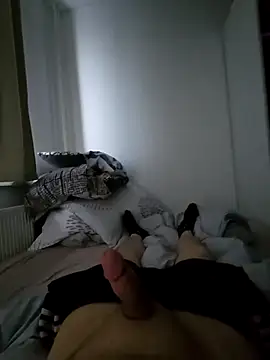 Snapshot of OssiBigCum chatting on 04/06/26, 01:34 OssiBigCum online show from 04/06/26, 01:34