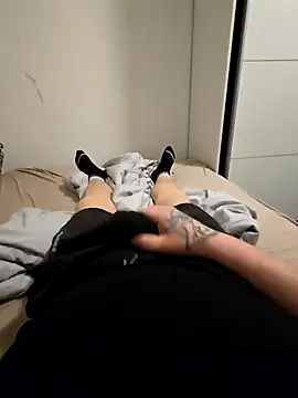 Snapshot of OssiBigCum chatting on 03/30/26, 05:58 OssiBigCum online show from 03/30/26, 05:58