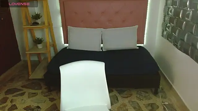 Snapshot of Kloe__watson chatting on 03/24/26, 02:28 Kloe watson online show from 03/24/26, 02:28