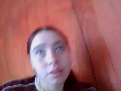 Annisof000 online show from 04/13/26, 07:18