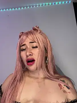 Snapshot of VictoriaWaltoon chatting on 03/22/26, 04:38 VictoriaWaltoon online show from 03/22/26, 04:38