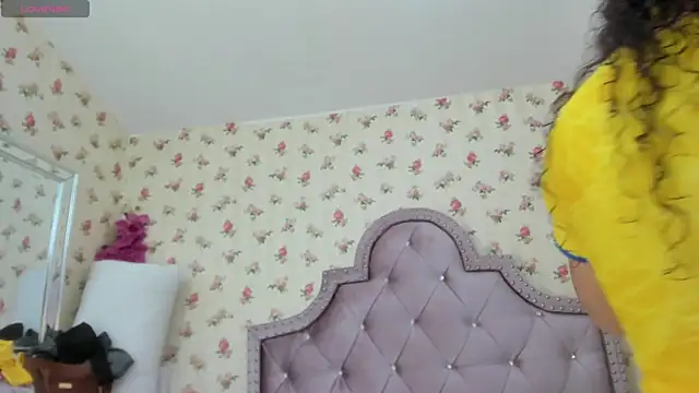 crystal watson0 online show from 06/17/26, 02:16