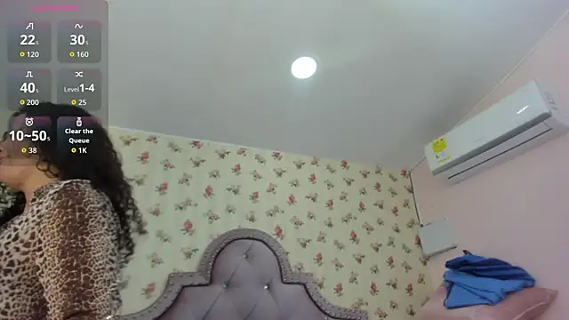 crystal watson0 online show from 06/18/26, 02:11