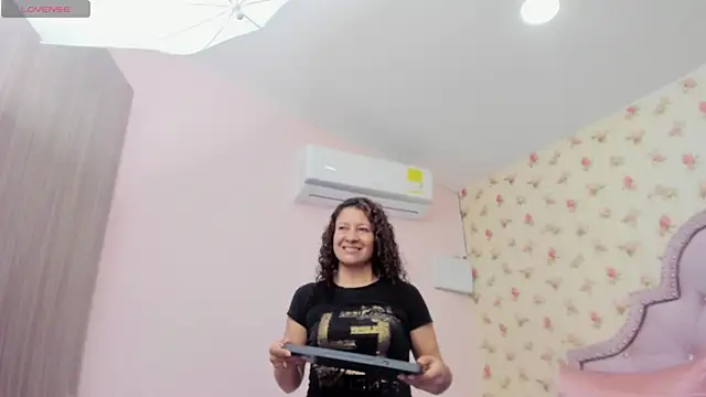 crystal watson0 online show from 06/28/26, 12:44