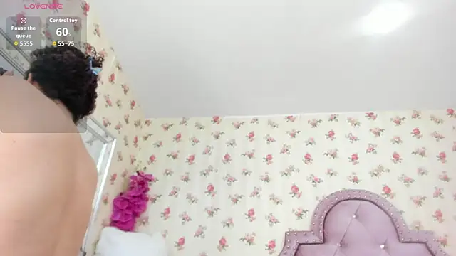 crystal watson0 online show from 06/11/26, 03:42