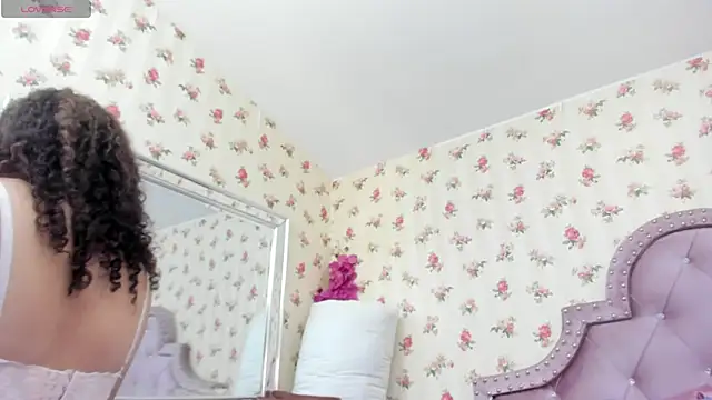 crystal watson0 online show from 06/13/26, 04:27