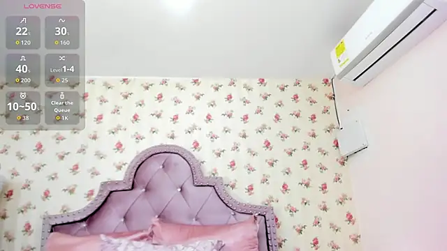 crystal watson0 online show from 06/16/26, 02:39