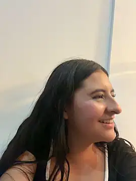 Snapshot of ELLARIOJAS chatting on 03/22/26, 08:38 ELLARIOJAS online show from 03/22/26, 08:38