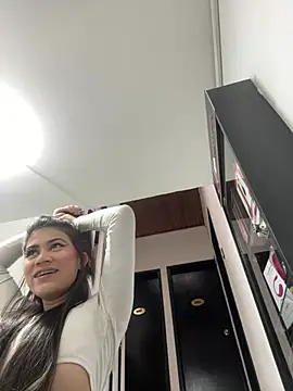 AMBERFONSECA online show from 04/10/26, 07:10