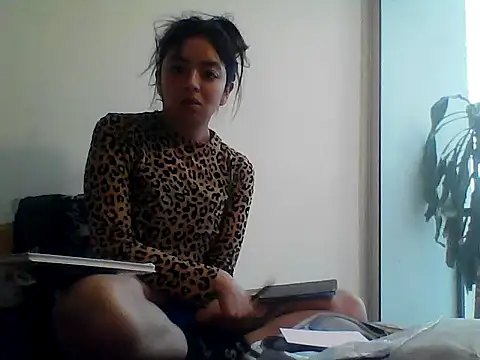 loveska4201 online show from 03/18/26, 10:32