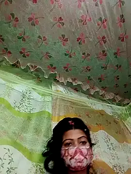 sexymoon2233 online show from 04/05/26, 06:14