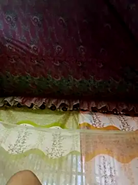 sexymoon2233 online show from 04/06/26, 06:36