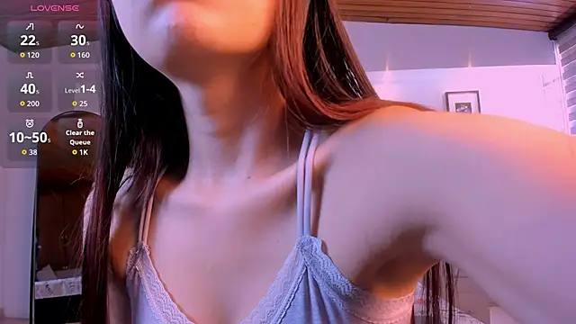 Snapshot of mily_Lopez chatting on 05/29/26, 02:12 mily Lopez online show from 05/29/26, 02:12