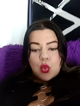Snapshot of Karla_rodriguez1 chatting on 05/17/26, 01:38 Karla rodriguez1 online show from 05/17/26, 01:38