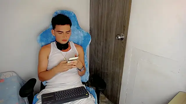 Mathias twinkk online show from 04/07/26, 04:58