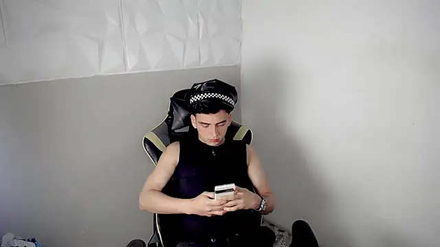 Mathias twinkk online show from 04/15/26, 04:44