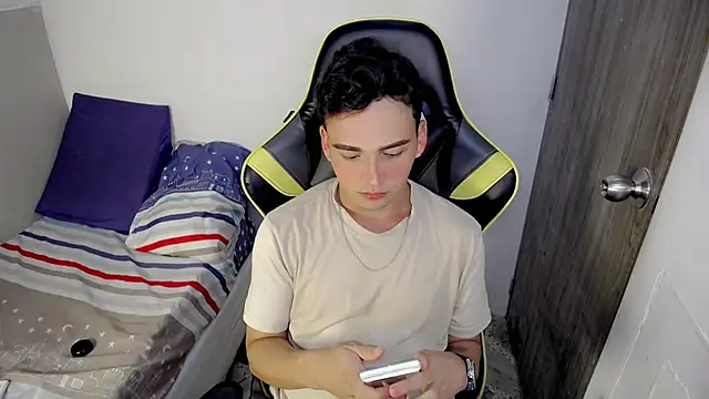 Mathias twinkk online show from 03/22/26, 07:48