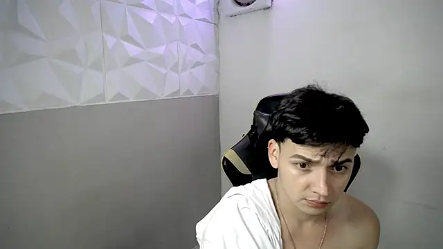 Mathias twinkk online show from 05/31/26, 04:40