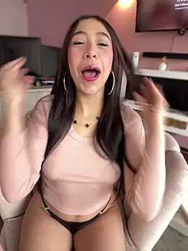 Snapshot of Ferrari_Pink chatting on 04/05/26, 06:36 Ferrari Pink online show from 04/05/26, 06:36