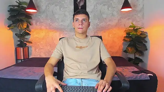 ian jacob online show from 04/10/26, 07:54