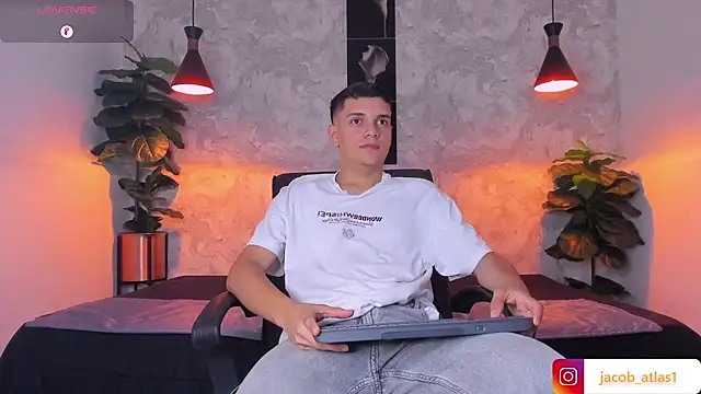 ian jacob online show from 03/28/26, 07:48