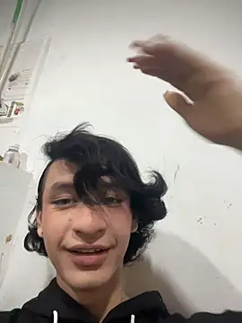 Snapshot of Emmyy_Fantasy chatting on 04/12/26, 11:41 Emmyy Fantasy online show from 04/12/26, 11:41