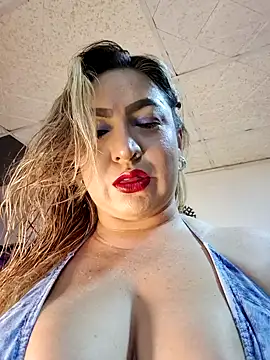 laurabassii online show from 04/16/26, 11:18