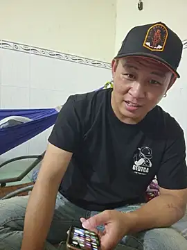 Snapshot of fuckboy656565 chatting on 04/03/26, 02:01 fuckboy656565 online show from 04/03/26, 02:01