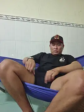 Snapshot of fuckboy656565 chatting on 04/04/26, 04:30 fuckboy656565 online show from 04/04/26, 04:30