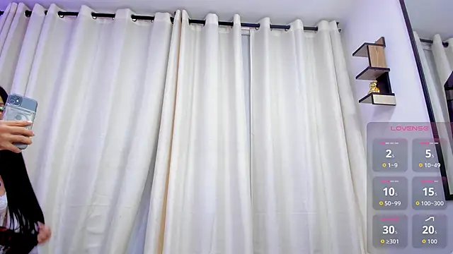 Snapshot of giana_gill chatting on 05/22/26, 11:30 giana gill online show from 05/22/26, 11:30