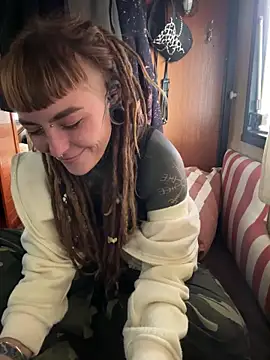 HornyHippy1 online show from 05/05/26, 08:39
