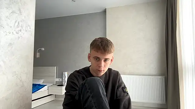 Snapshot of SoloFury chatting on 03/27/26, 08:26 SoloFury online show from 03/27/26, 08:26