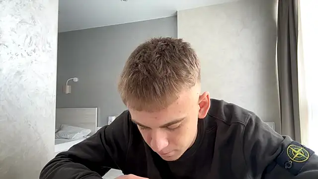 Snapshot of SoloFury chatting on 04/11/26, 07:45 SoloFury online show from 04/11/26, 07:45