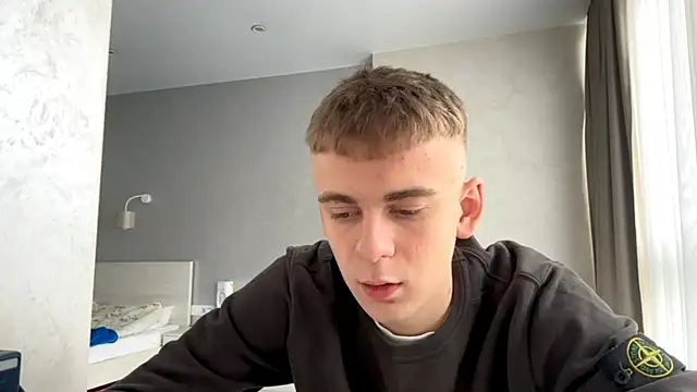 Snapshot of SoloFury chatting on 04/07/26, 06:04 SoloFury online show from 04/07/26, 06:04