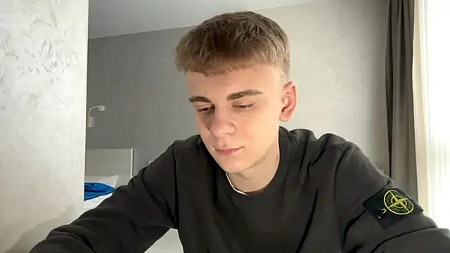 Snapshot of SoloFury chatting on 03/31/26, 10:50 SoloFury online show from 03/31/26, 10:50