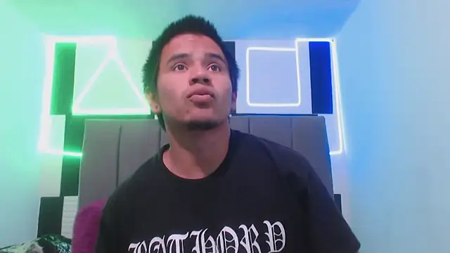 Snapshot of adonis_latin_19 chatting on 03/30/26, 02:18 adonis latin 19 online show from 03/30/26, 02:18