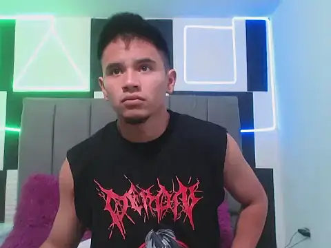 Snapshot of adonis_latin_19 chatting on 04/18/26, 03:20 adonis latin 19 online show from 04/18/26, 03:20
