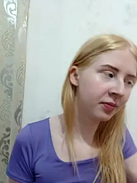 ninaxbabyy online show from 04/15/26, 07:40