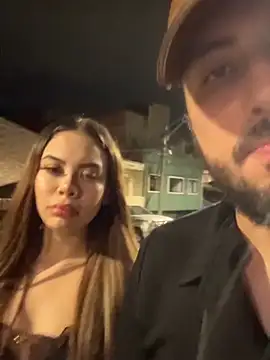 Snapshot of lindaandtony chatting on 04/11/26, 06:21 lindaandtony online show from 04/11/26, 06:21