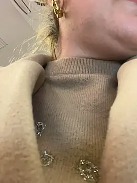 Maria3879 online show from 04/08/26, 06:09