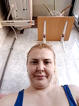 Maria3879 online show from 04/22/26, 04:58